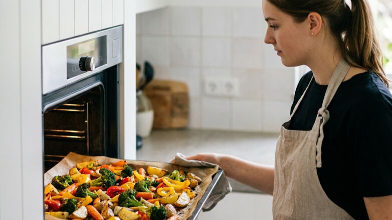 Hoe lang moeten groenten in de oven en op welke temperatuur?