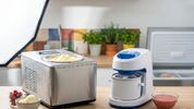 Een ijsmachine met en zonder compressor vergeleken