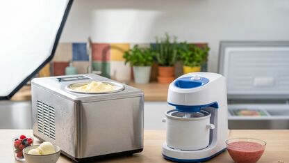 Een ijsmachine met en zonder compressor vergeleken