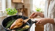 Hoe lang moet je een kipfilet bakken in de pan?