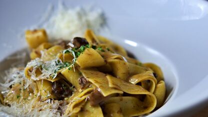 Pappardelle met paddenstoelen, porcini en beurre noisette
